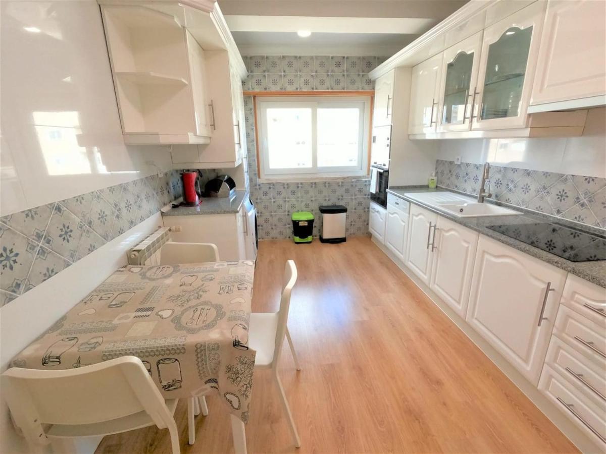 Carnaxide Modern T1 Apartment W Balcony In Carnaxide Oeiras Lisbon المظهر الخارجي الصورة