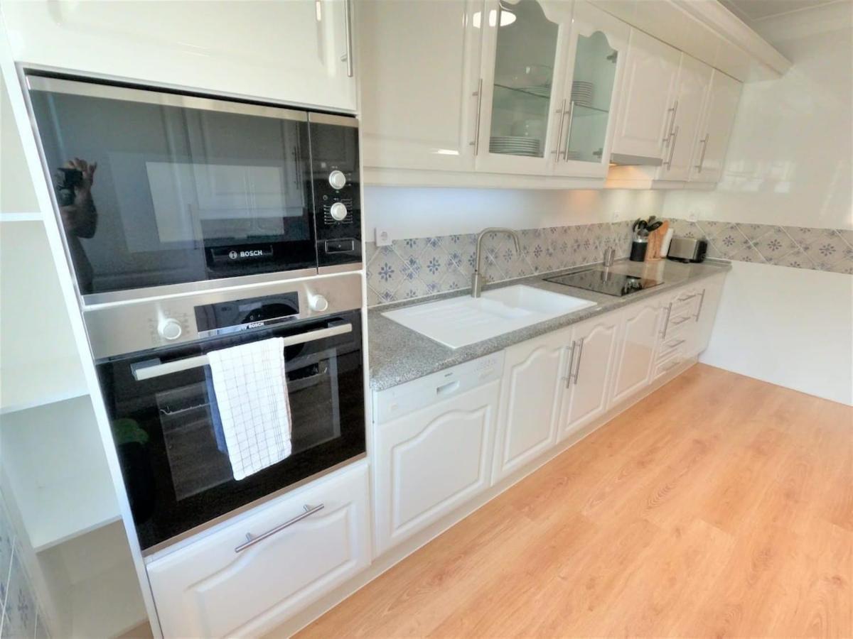 Carnaxide Modern T1 Apartment W Balcony In Carnaxide Oeiras Lisbon المظهر الخارجي الصورة