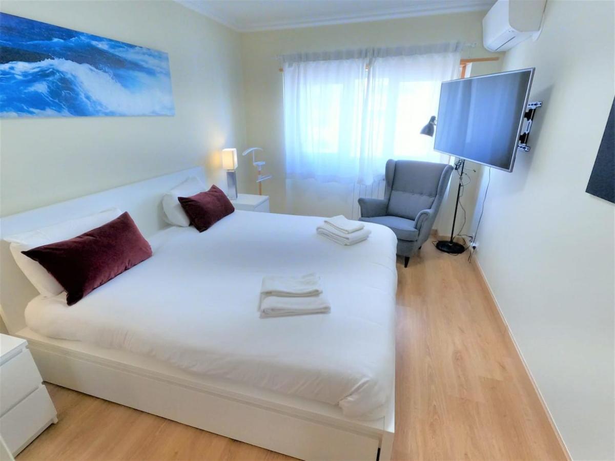Carnaxide Modern T1 Apartment W Balcony In Carnaxide Oeiras Lisbon المظهر الخارجي الصورة